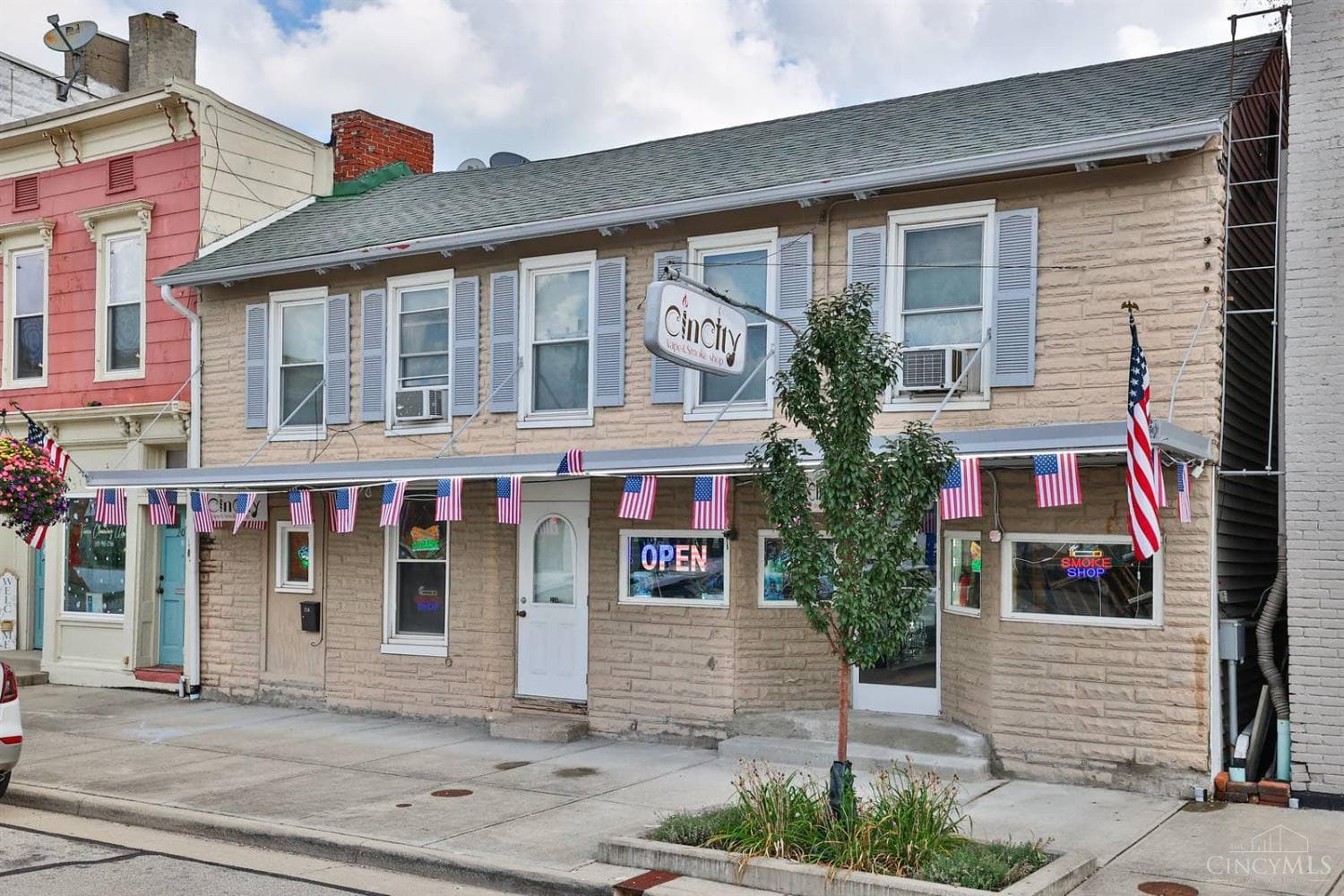 216 Main Street