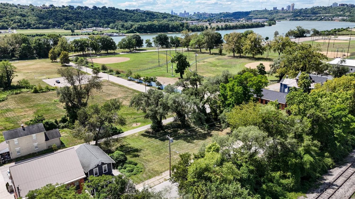 3219 Riverside Drive, Cincinnati