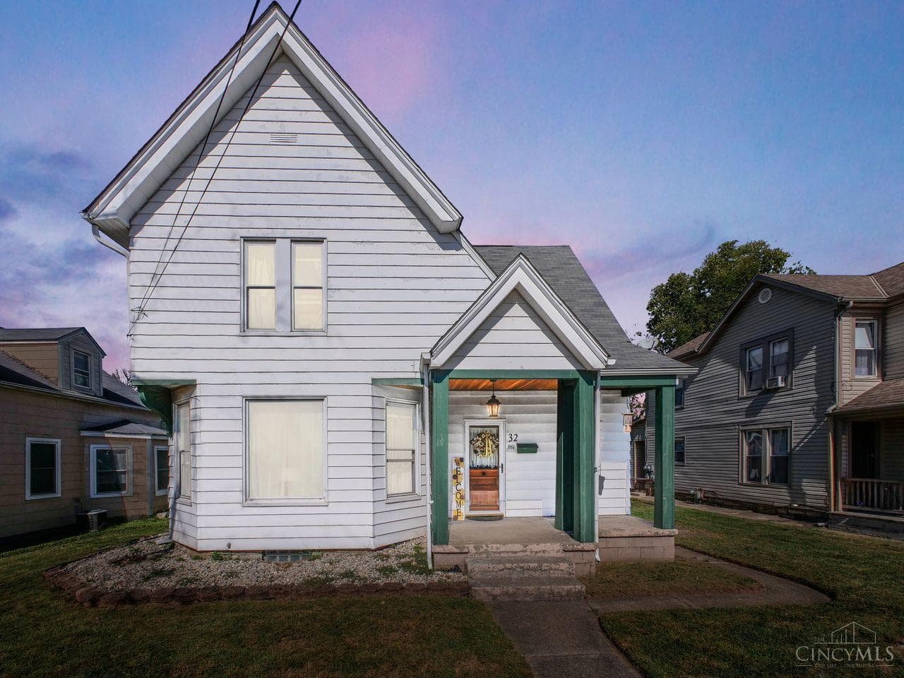 32 Elm Street