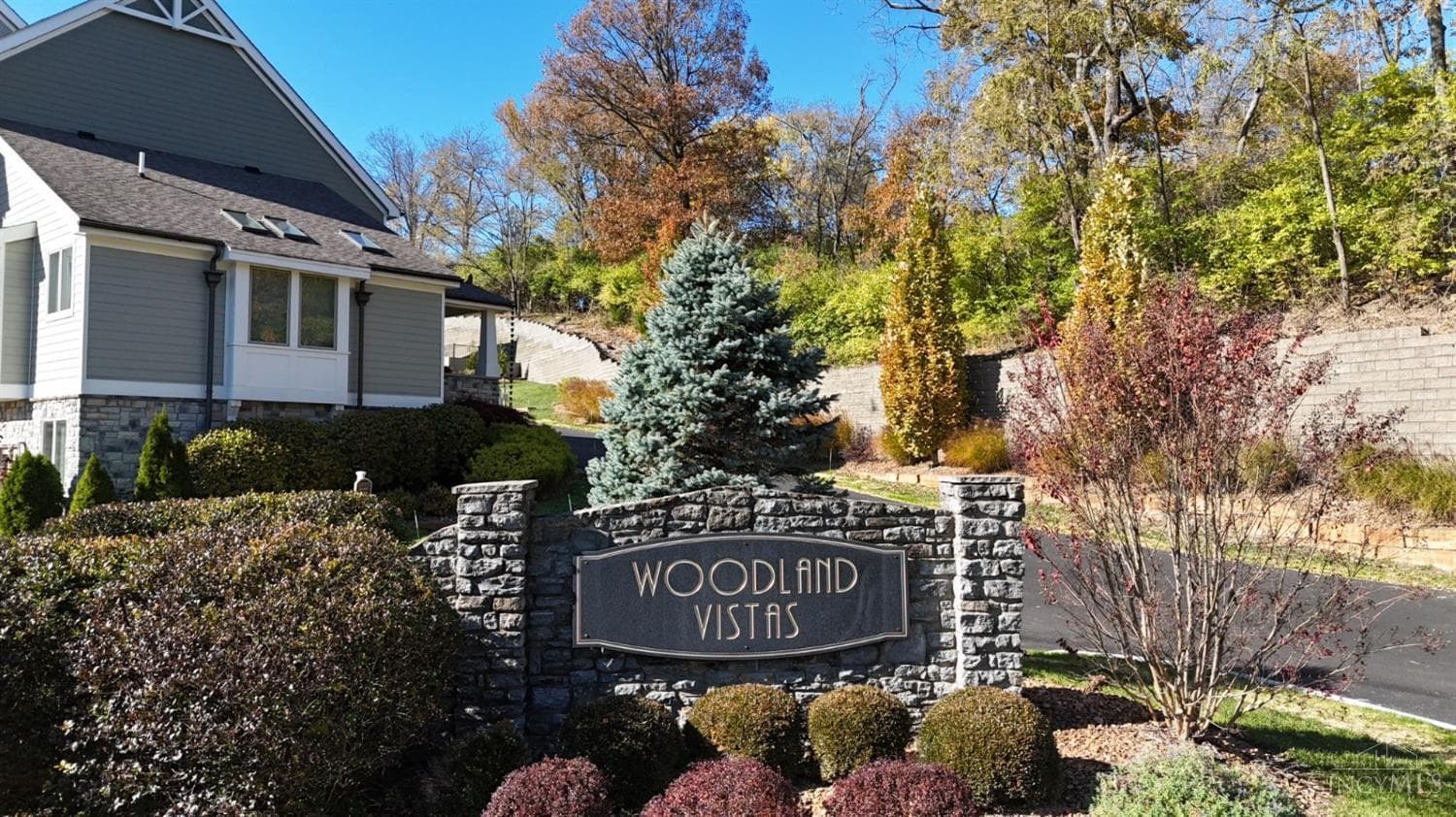 5906 Woodland Lane