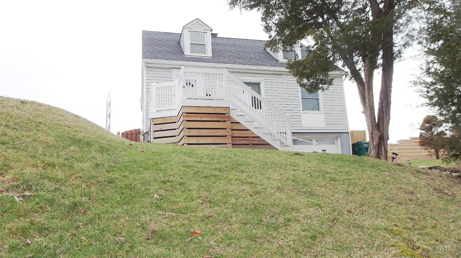 1527 Dana Avenue, Cincinnati