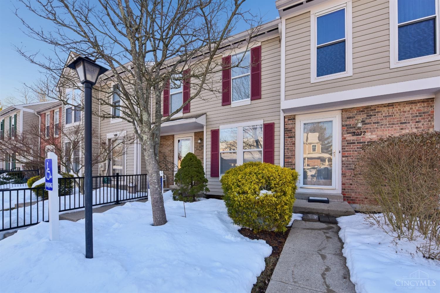 3030 Stratford Court