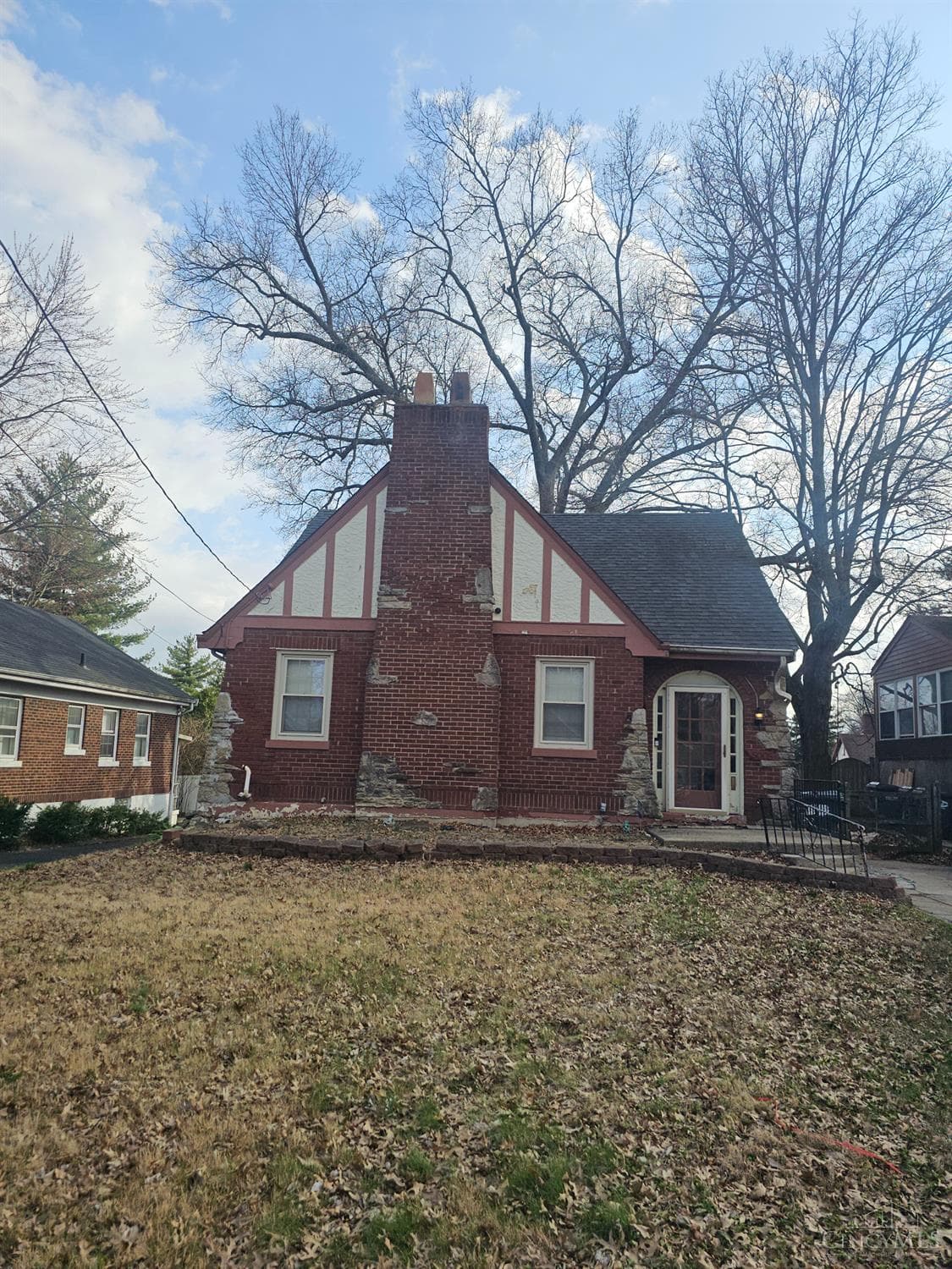 5005 Western Hills Avenue