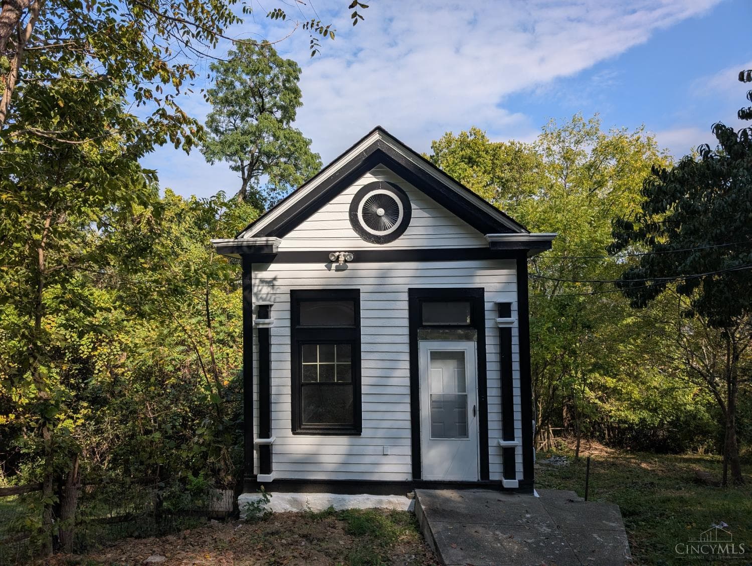 2564 Linden Street