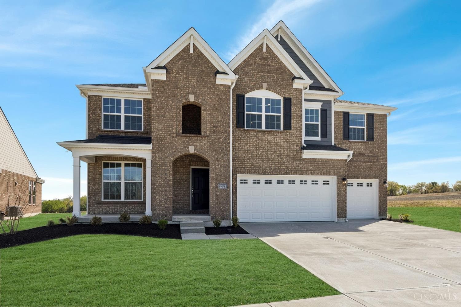 2323 Trail View