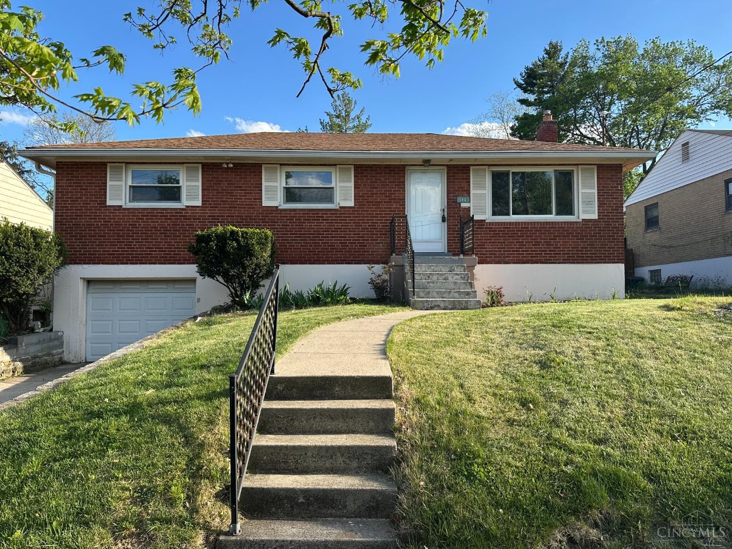 1045 Pelican Drive