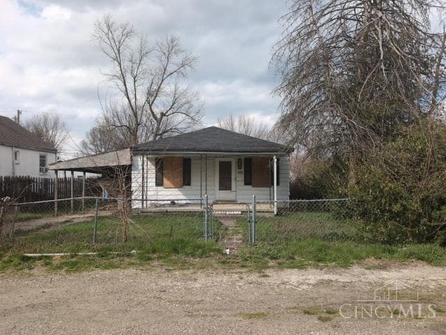 4425 Clarewood Avenue