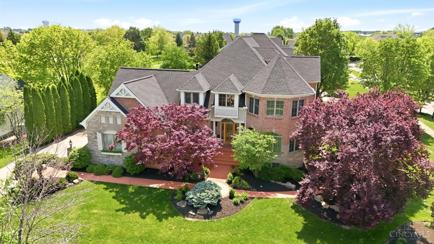 8077 Laurel Lake Court, Liberty Twp