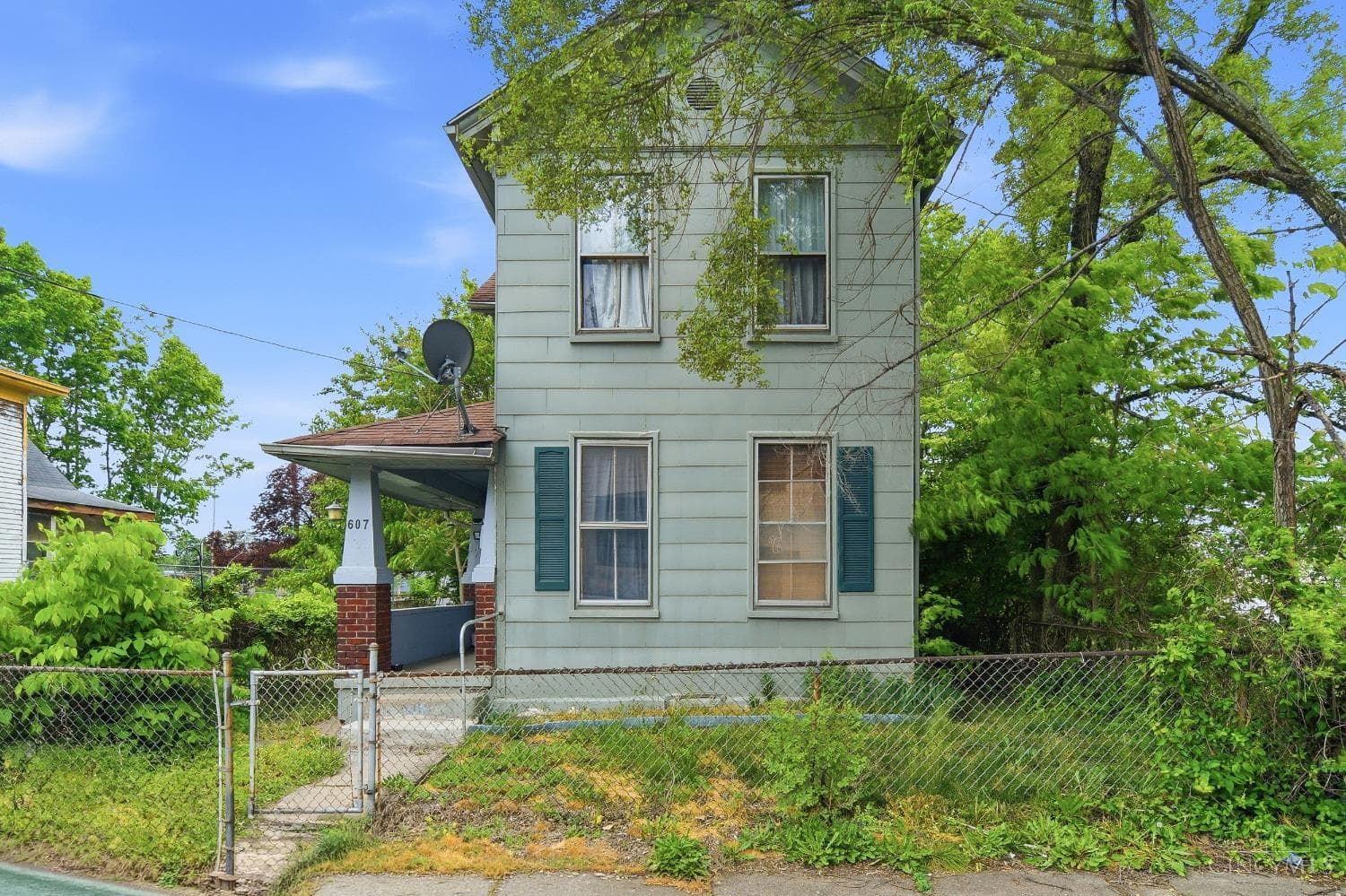 607 Eighth Street
