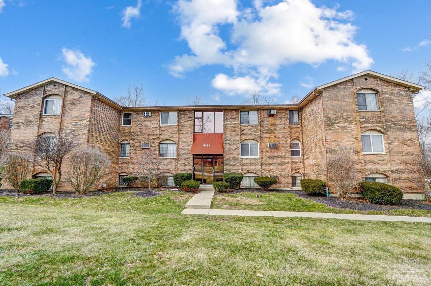 5453 Camelot Drive