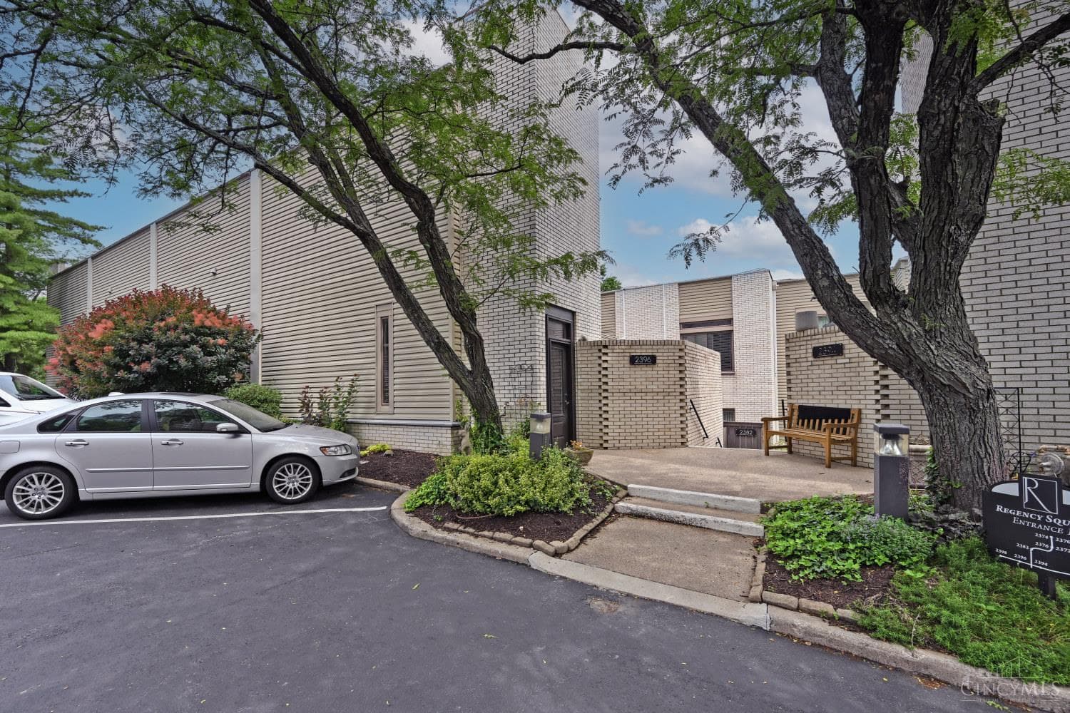 2396 Dana Avenue, Cincinnati