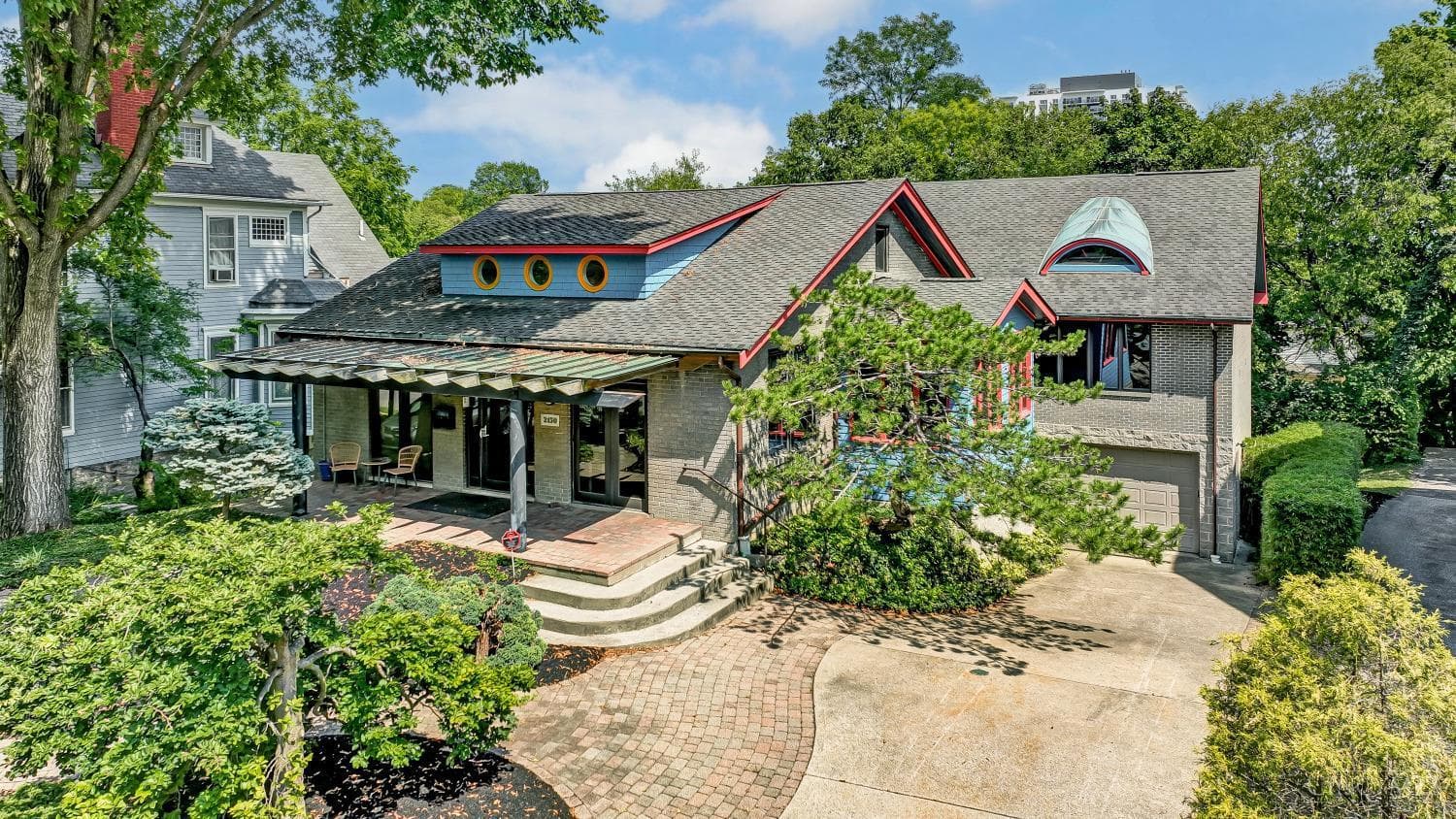 2150 Alpine Place, Cincinnati