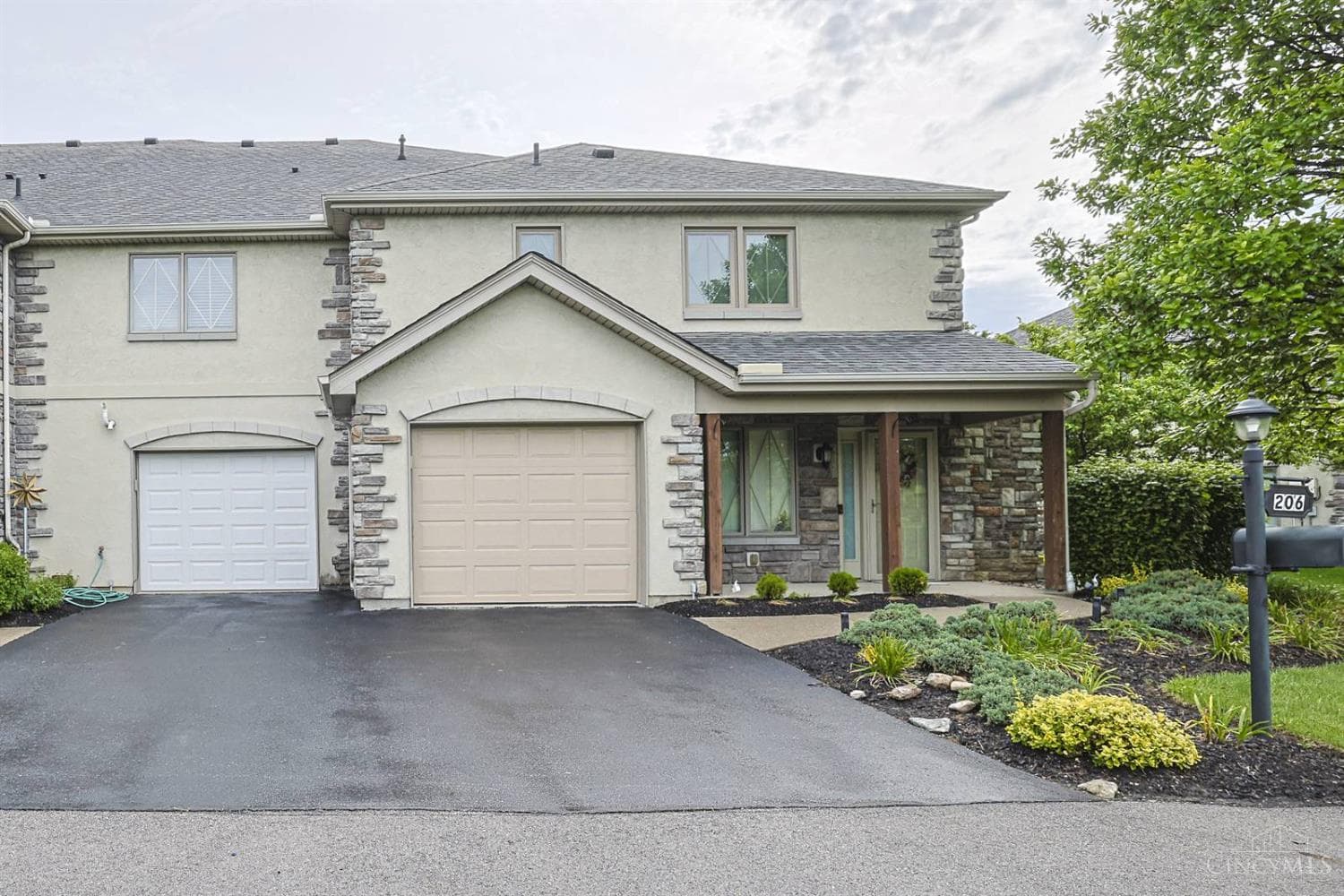 206 Edinburgh Lane