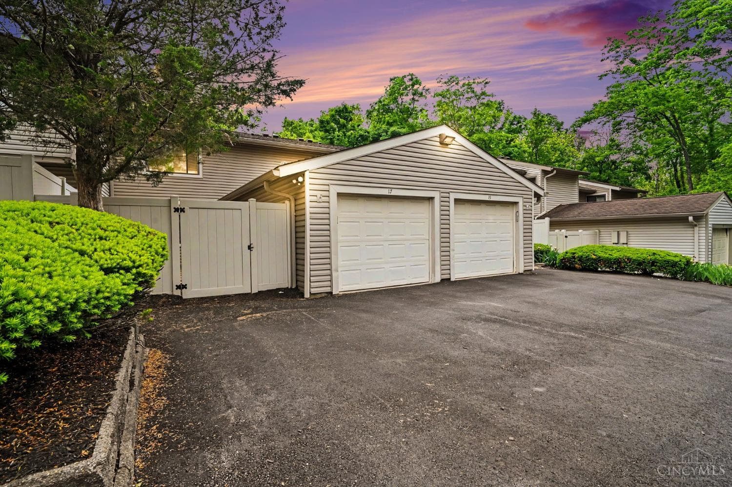 17 Woodview Court
