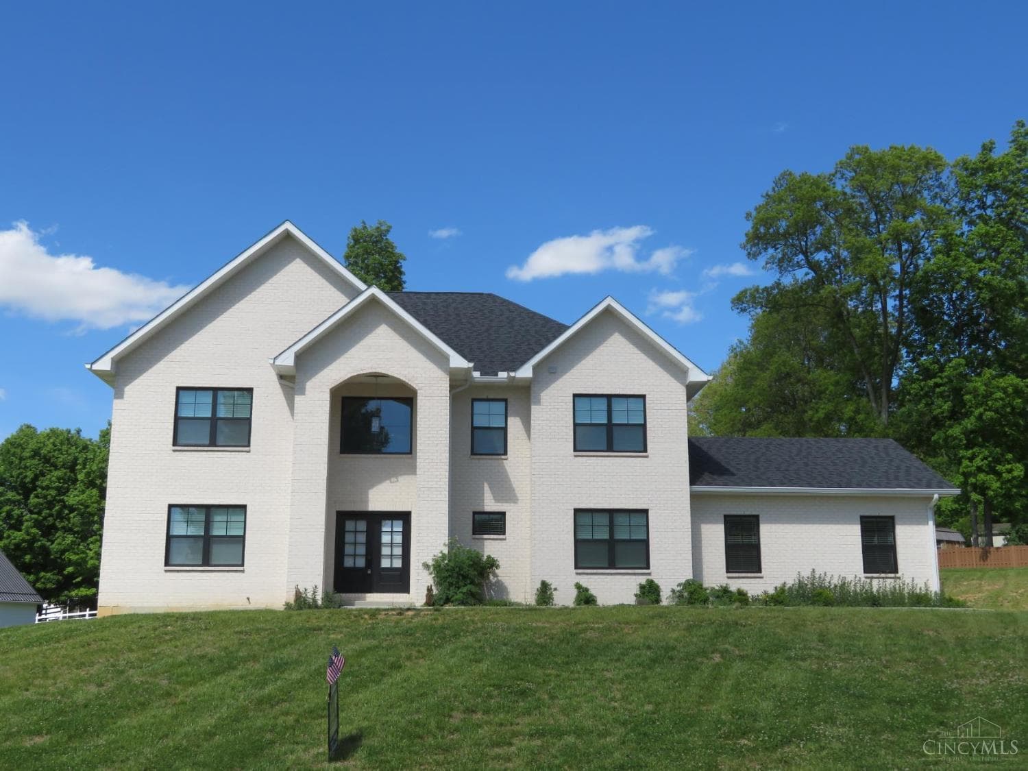 1324 Northwoods Drive