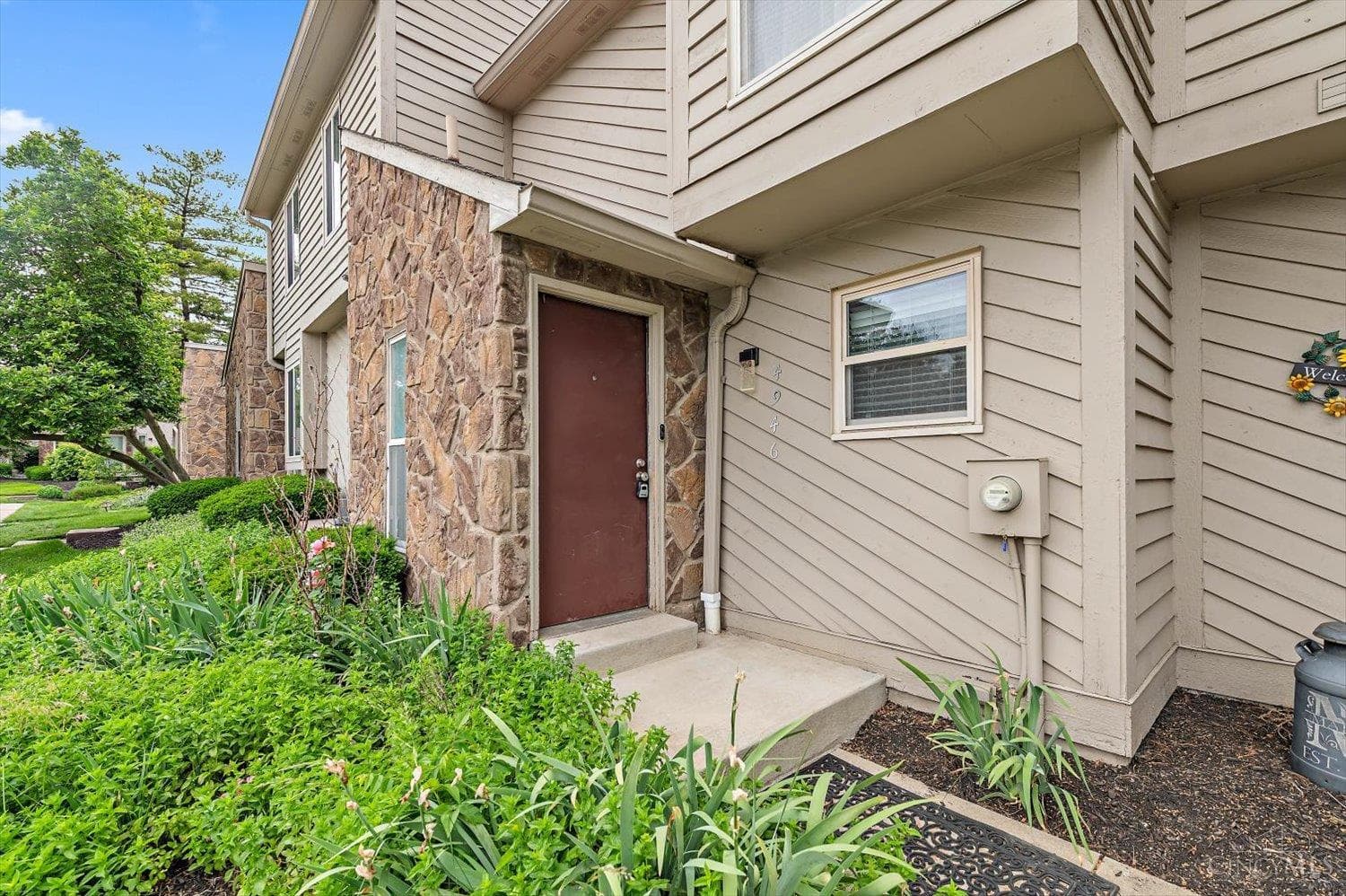 4946 Columbia Circle