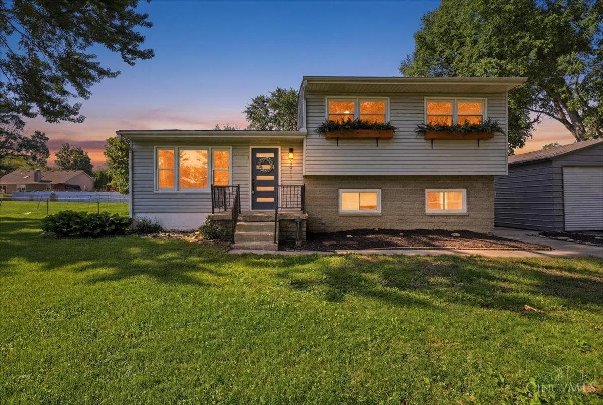 6611 Hendrickson Road