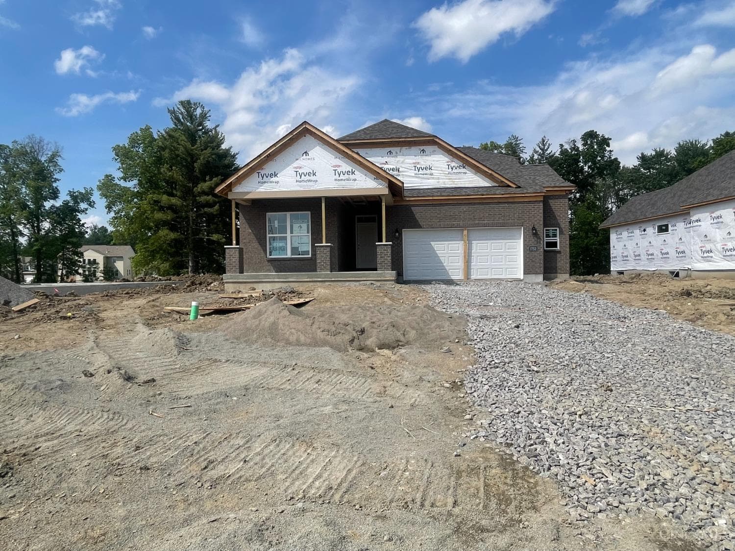 1752 Goldfinch Lane