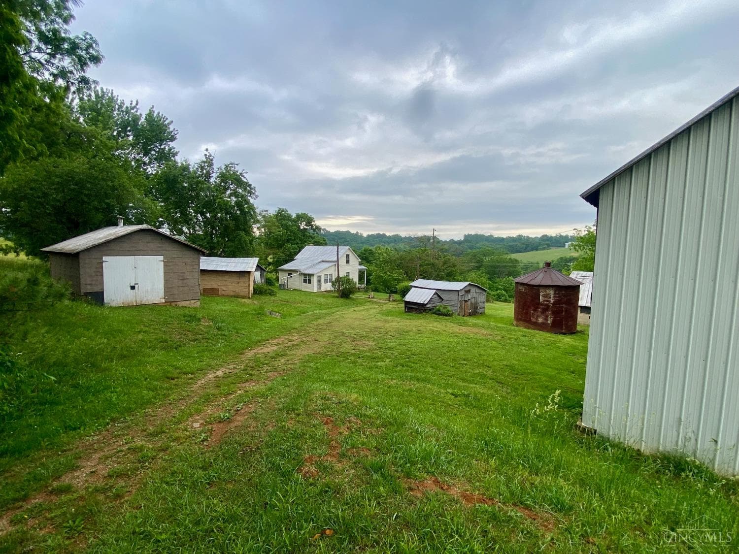 2195 Pumpkin Ridge Road