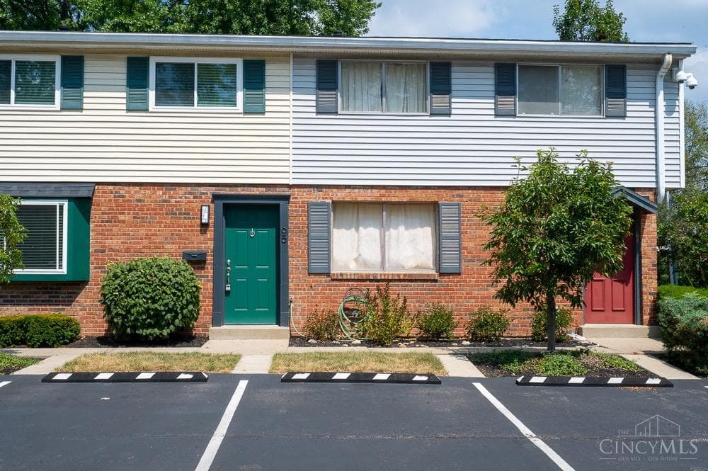 7752 Montgomery Rd