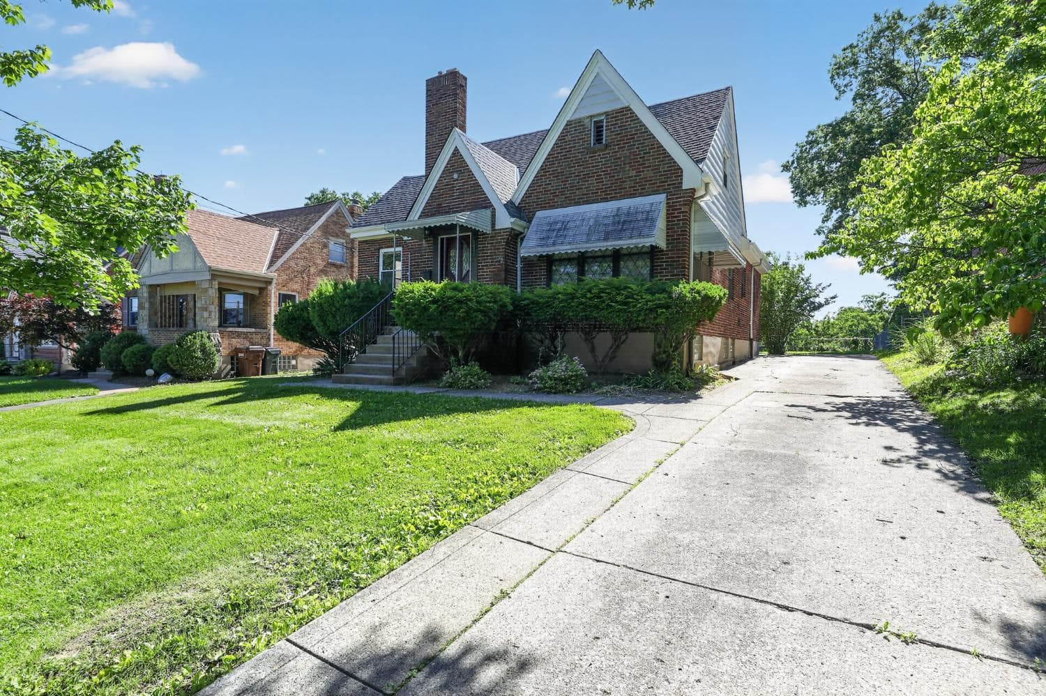 5228 Relluk Drive