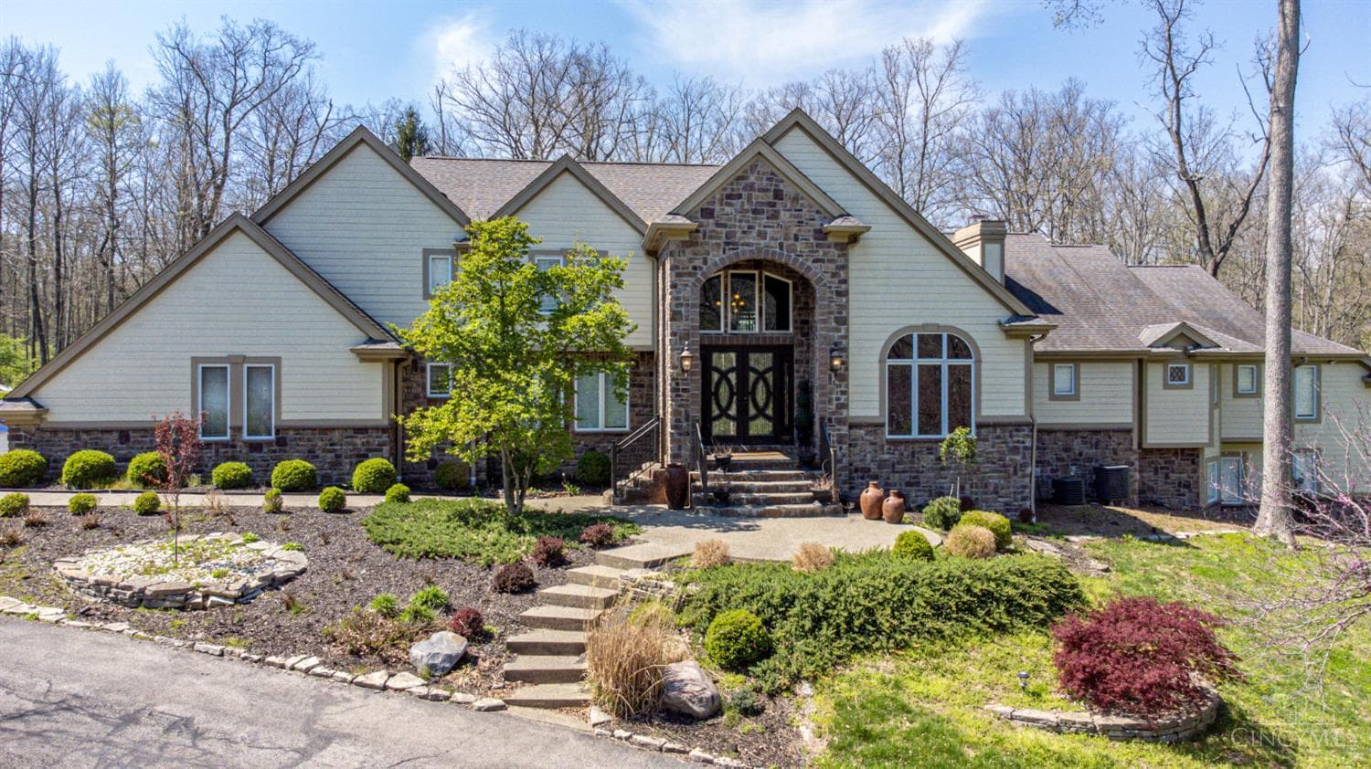 5775 Sugarun Lane
