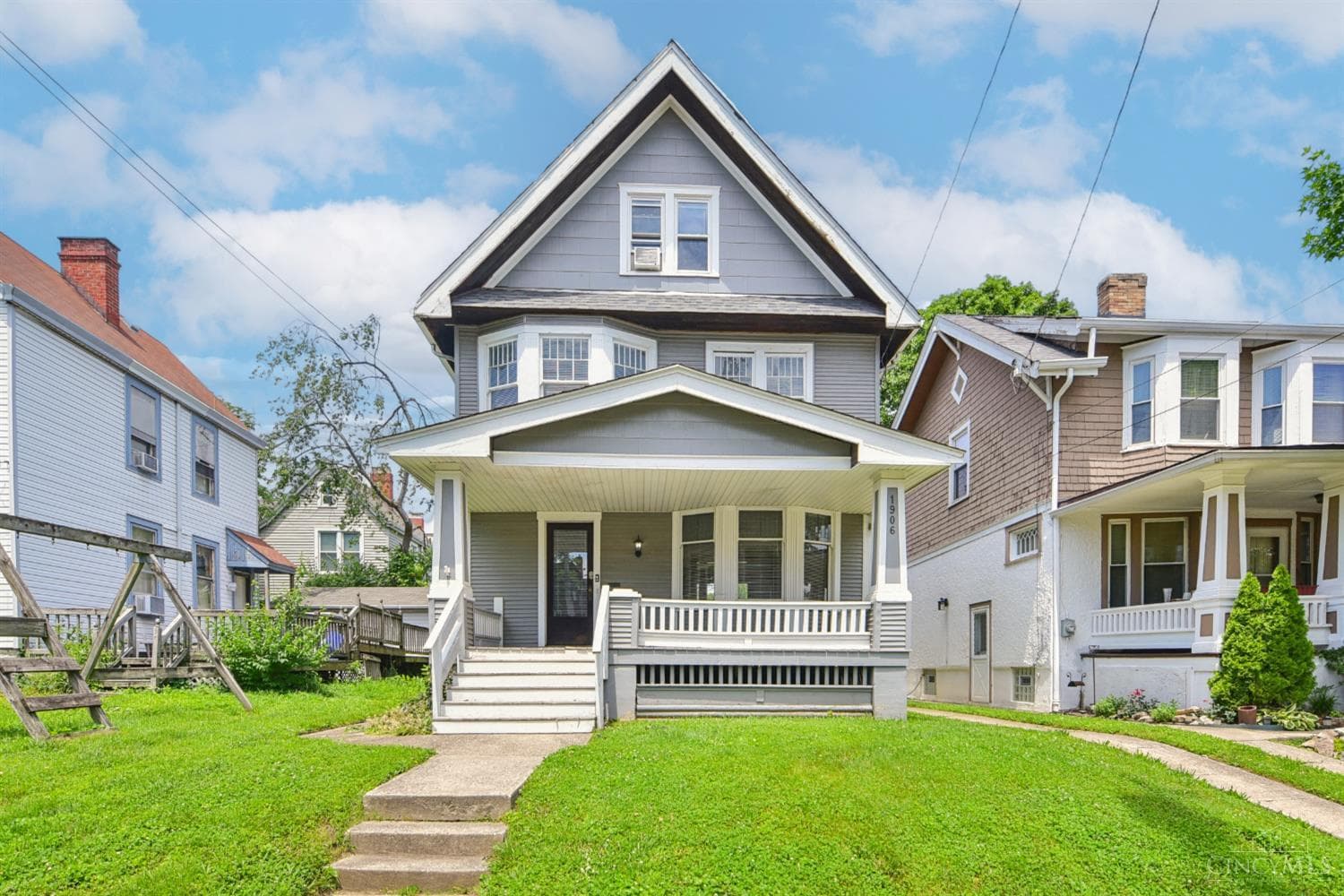 1906 Mentor Avenue
