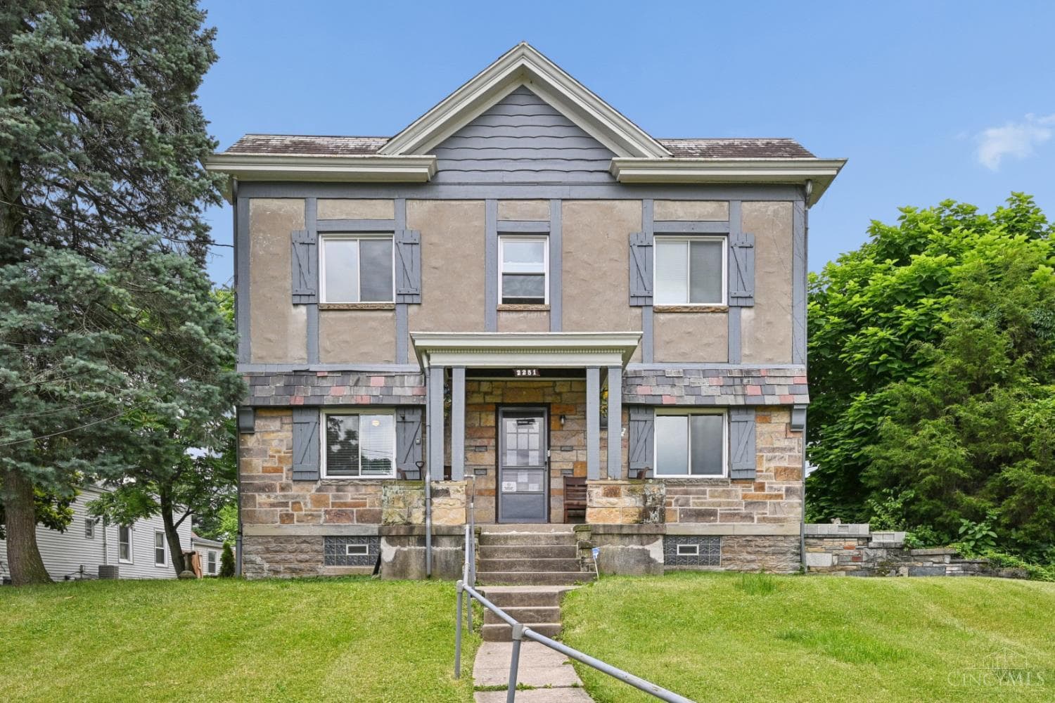2251 Harrison Avenue, Cincinnati