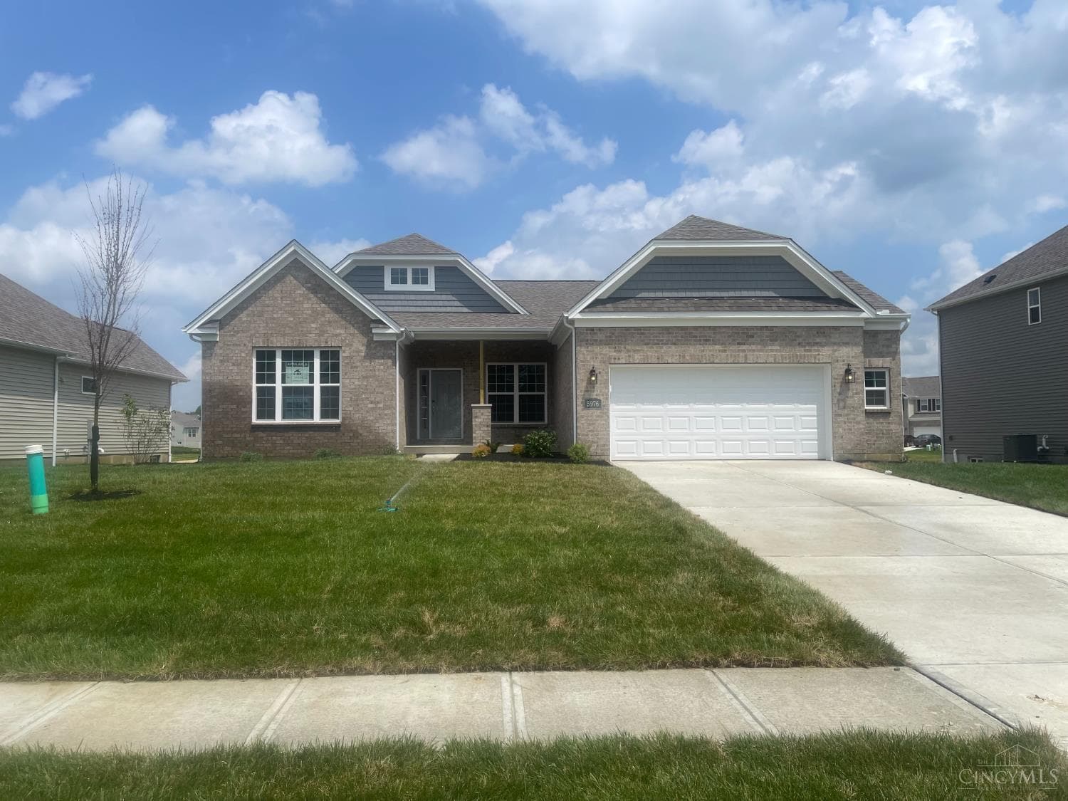 5976 Hawks Lane