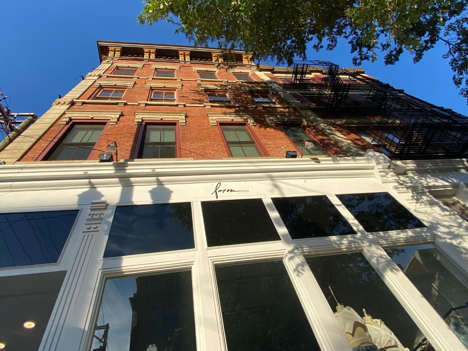 1232 Vine Street