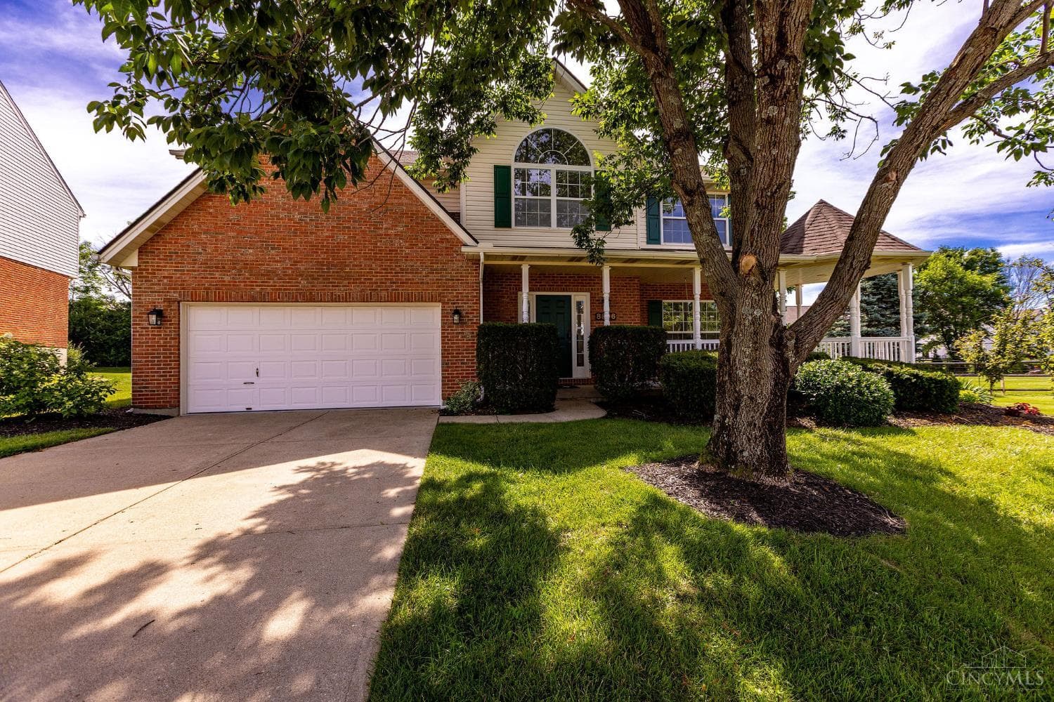 8896 Charleston Woods Drive