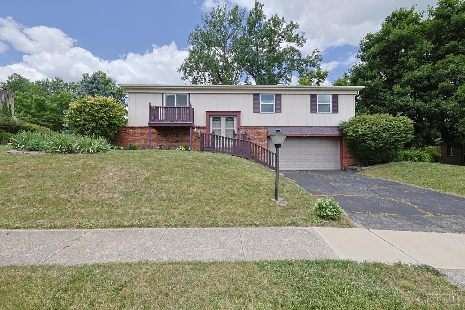 321 Allanhurst Avenue