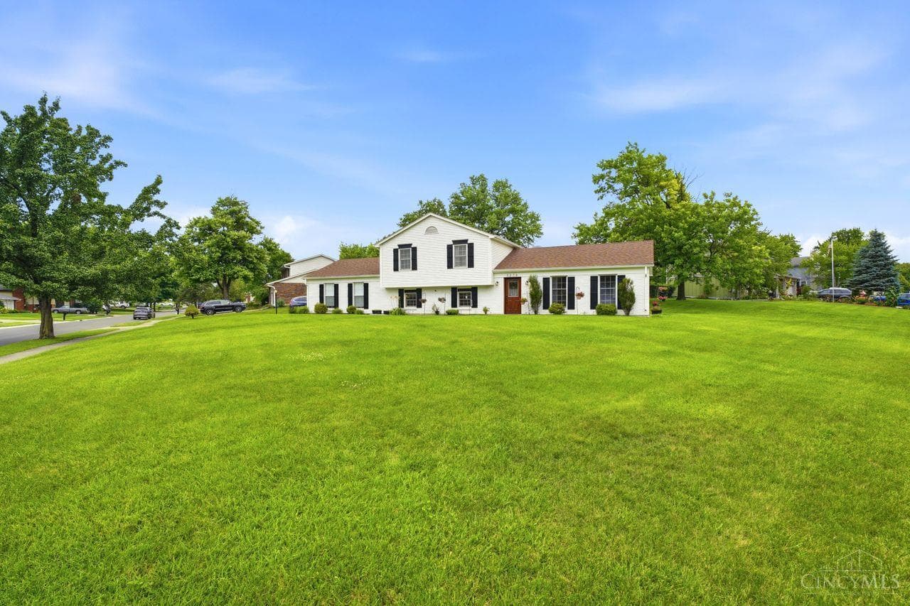 3276 Greenwich Drive