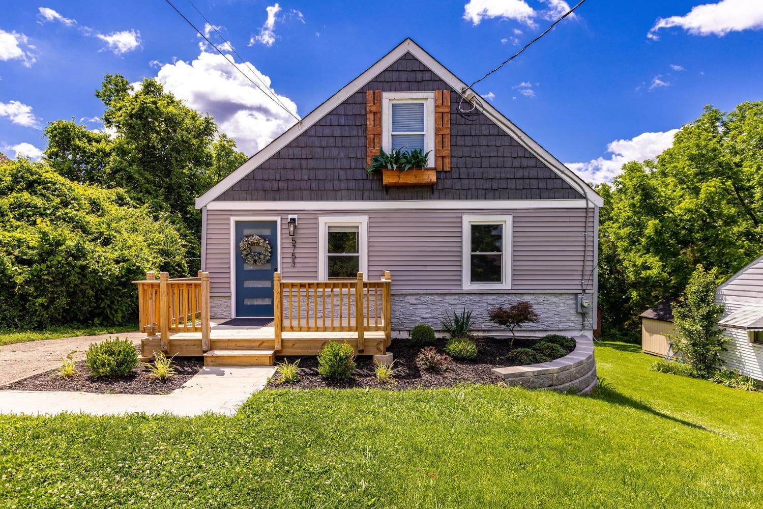 5753 Boomer Road