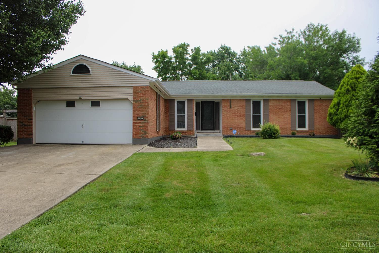 903 Clearfield Lane