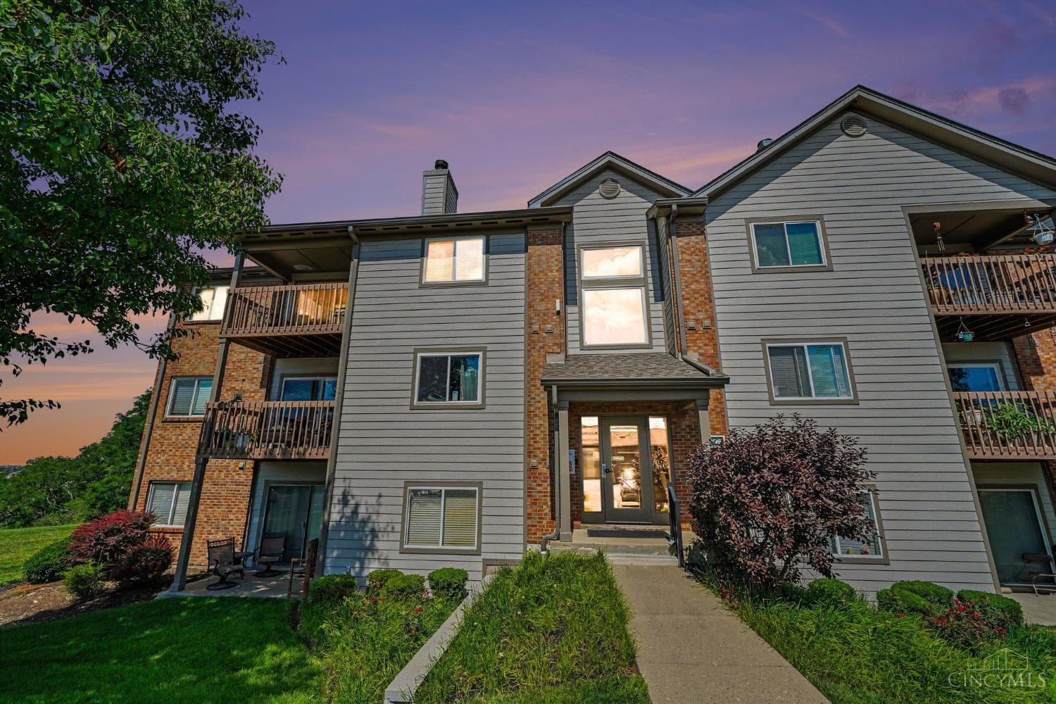 8909 Eagleview Drive