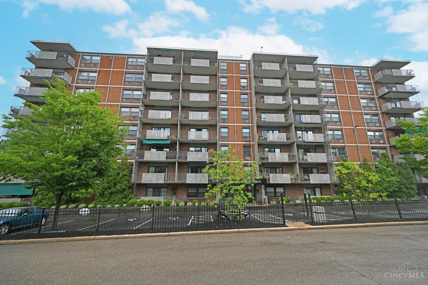 1815 Wm H Taft Road, Cincinnati