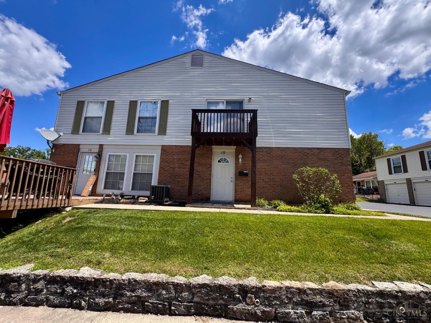 10 Sunnyside Drive