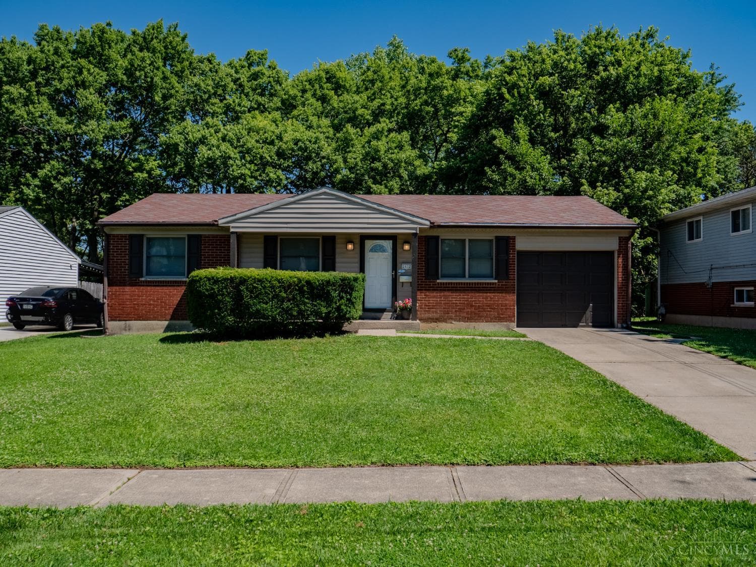 2432 Bracebridge Drive