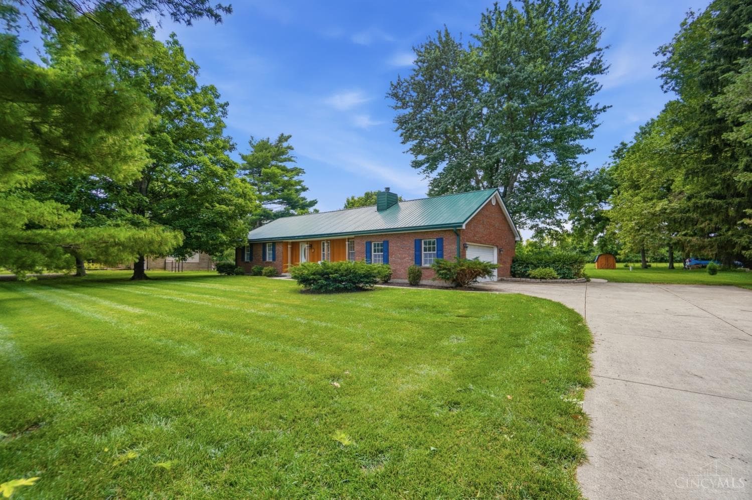 1428 Social Row Road