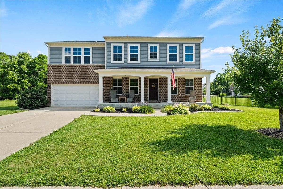 875 Grande Oaks Drive