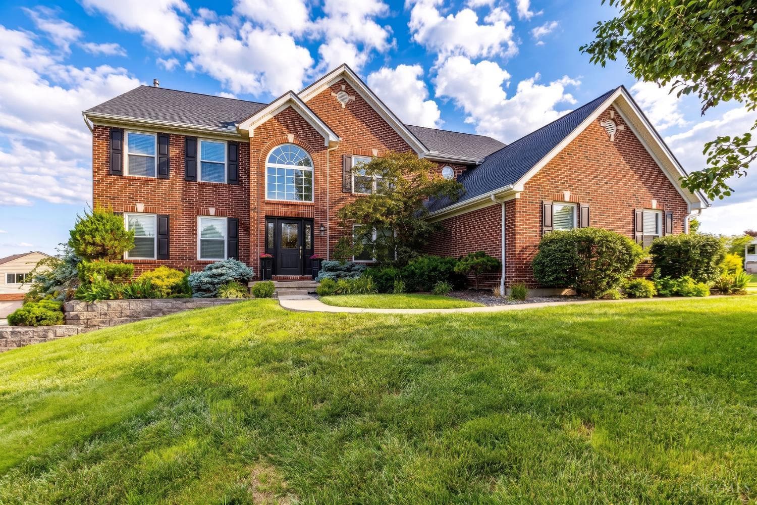 1261 Pond Ridge Circle