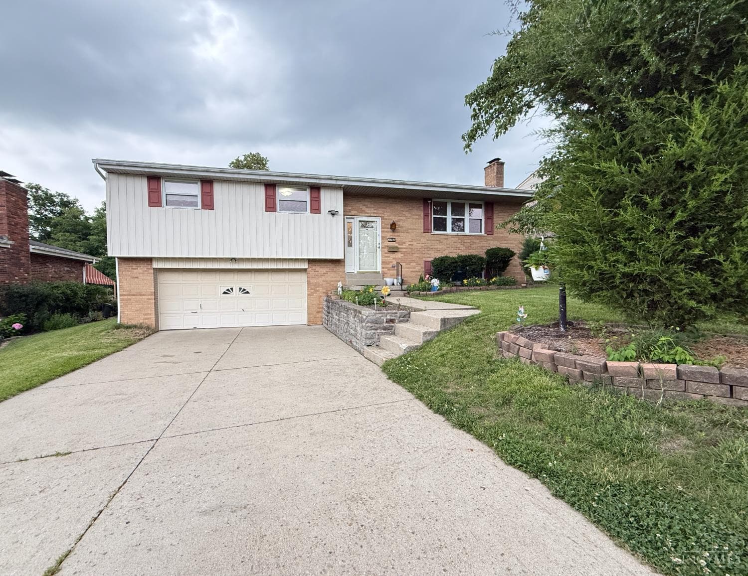 3762 Ridgedale Drive