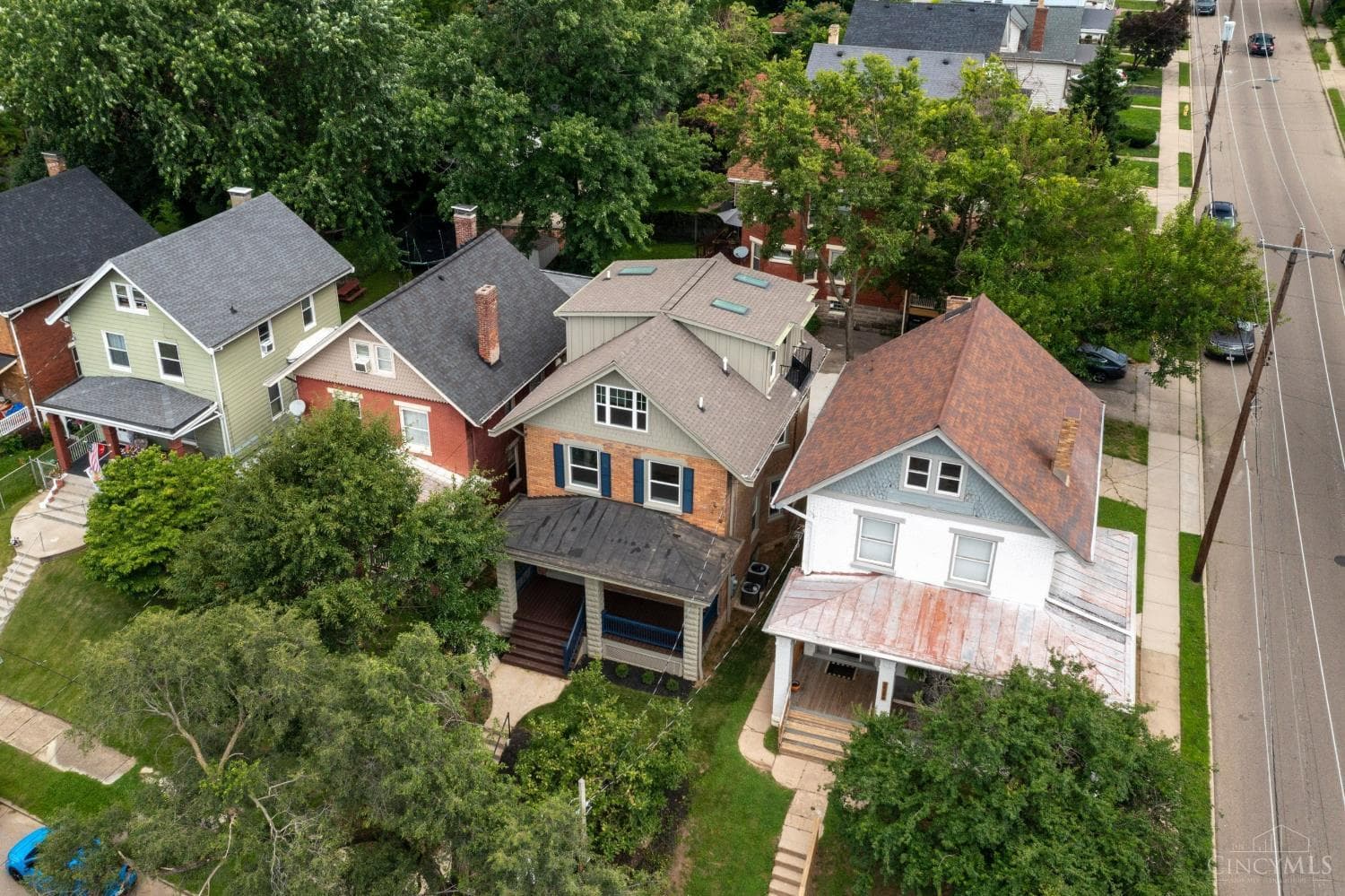 2280 Highland Avenue