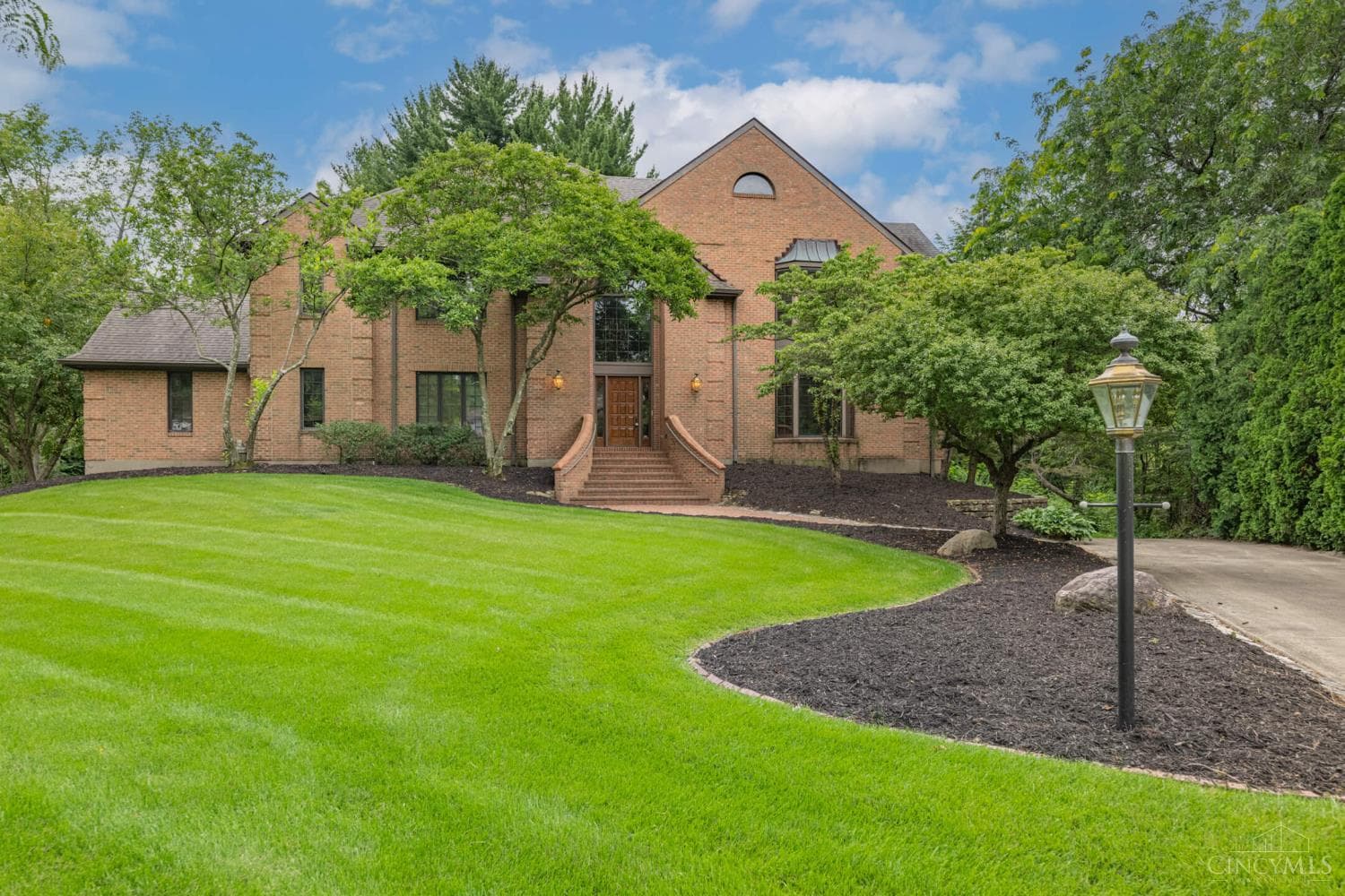 514 Shambord Circle