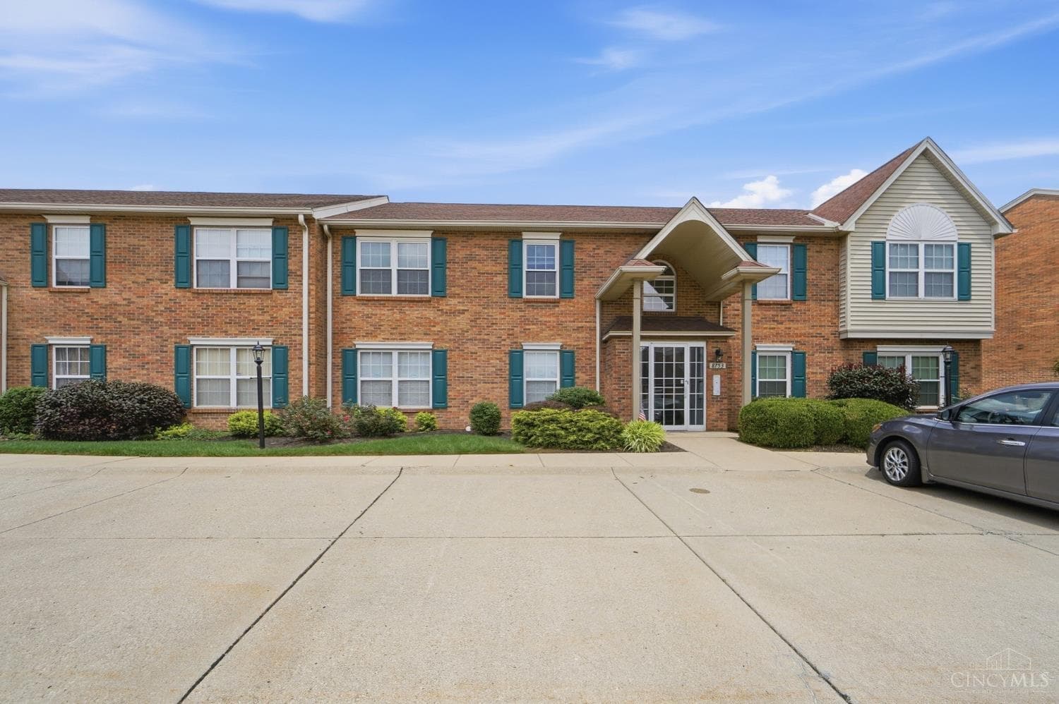 8753 Carrousel Park Cir