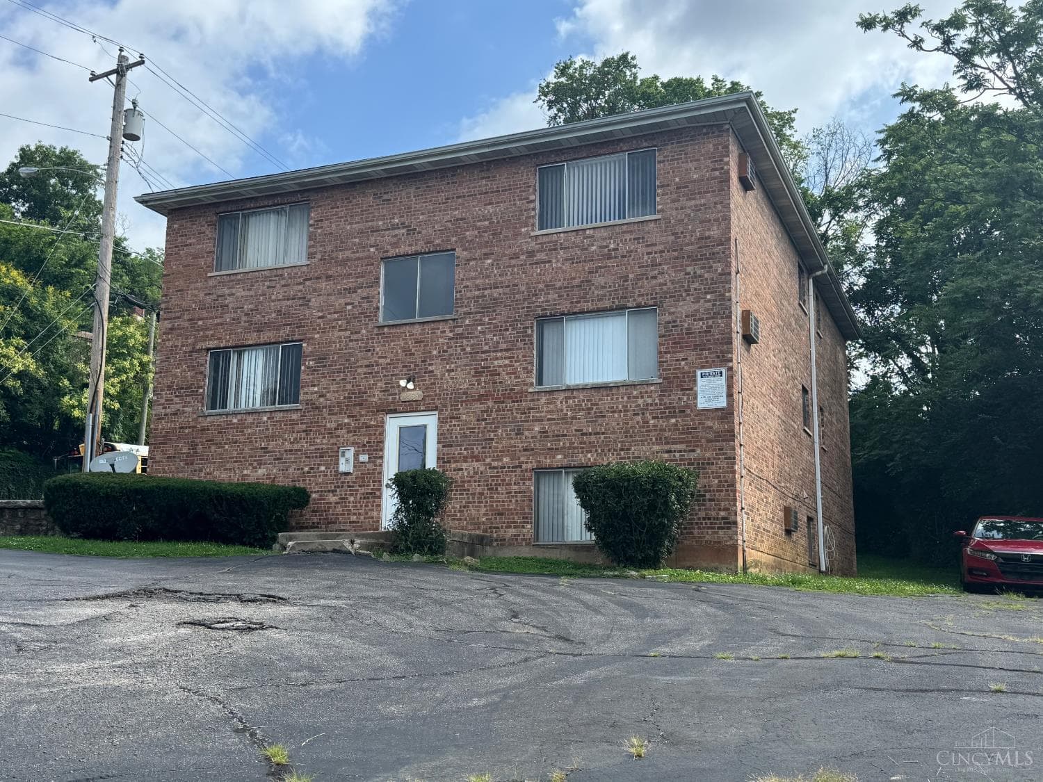 4438 Hamilton Avenue, Cincinnati