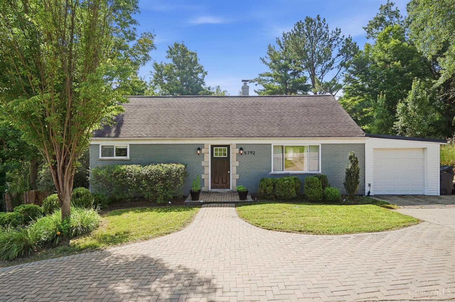 5792 Gaines Road