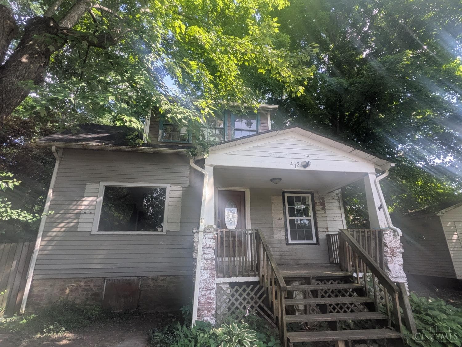 412 Main Street