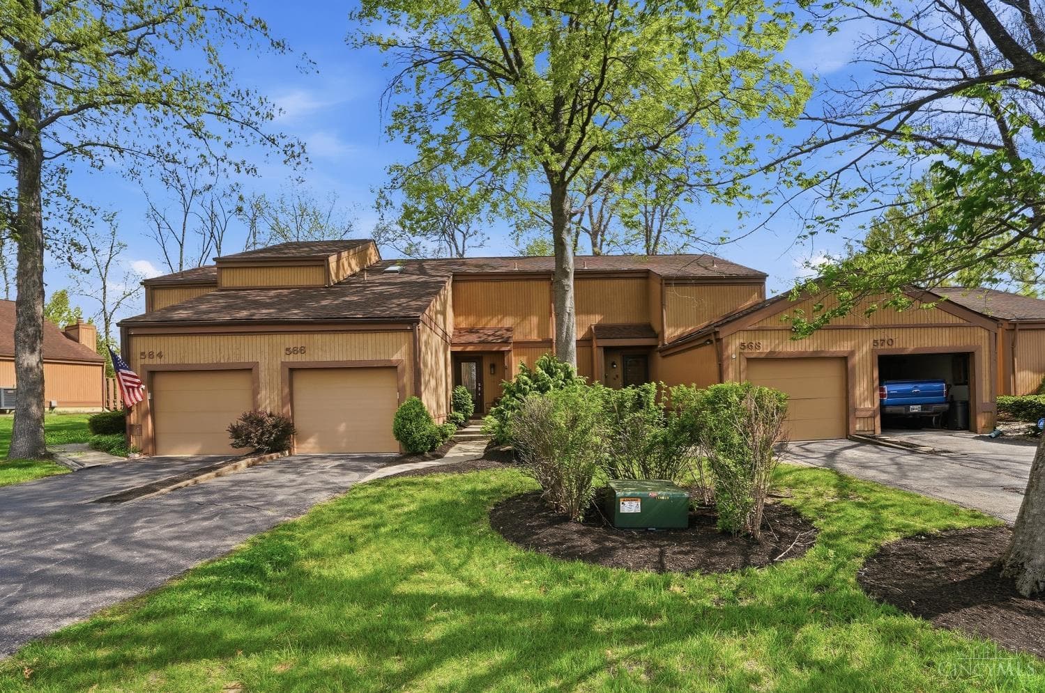 566 Maple Lane, Mason